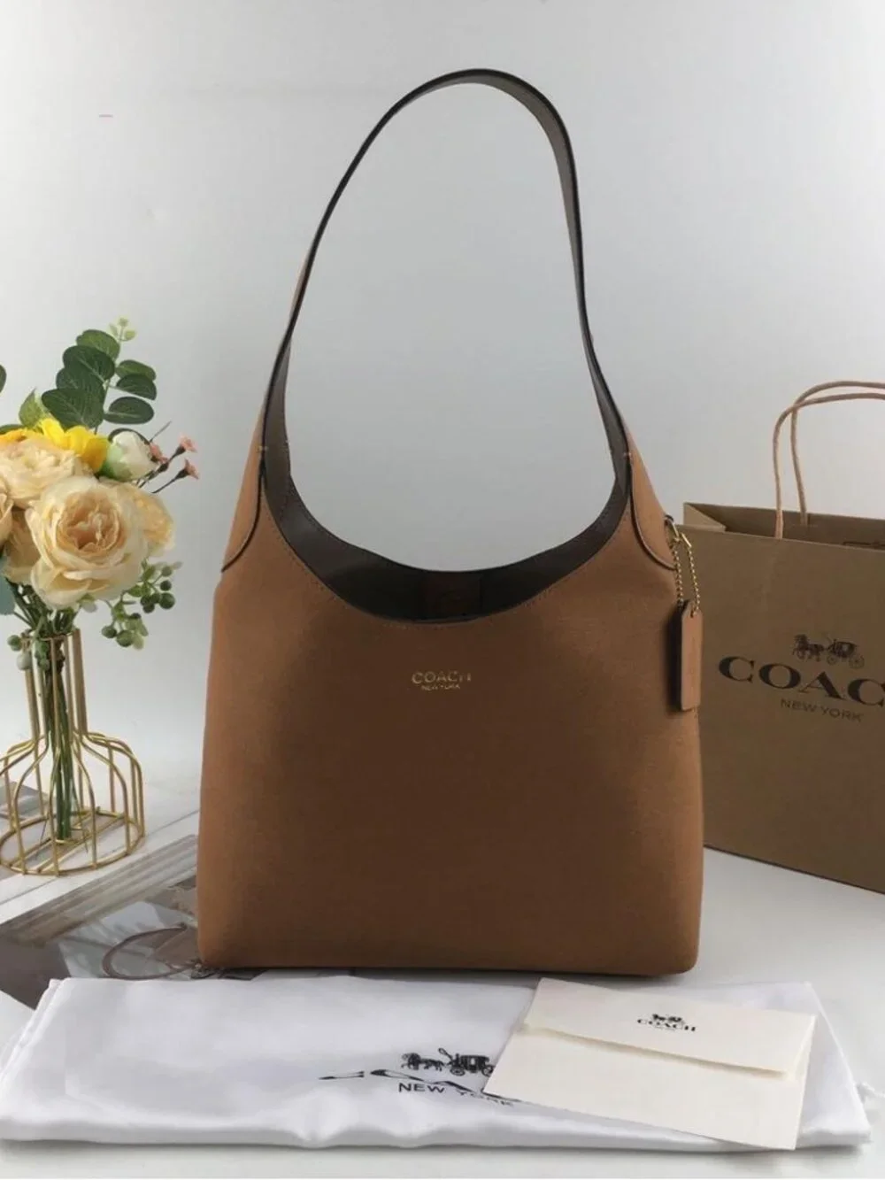 Black GarmentCoach Brooklyn Shoulder Bag 28 B4/DARK STONE